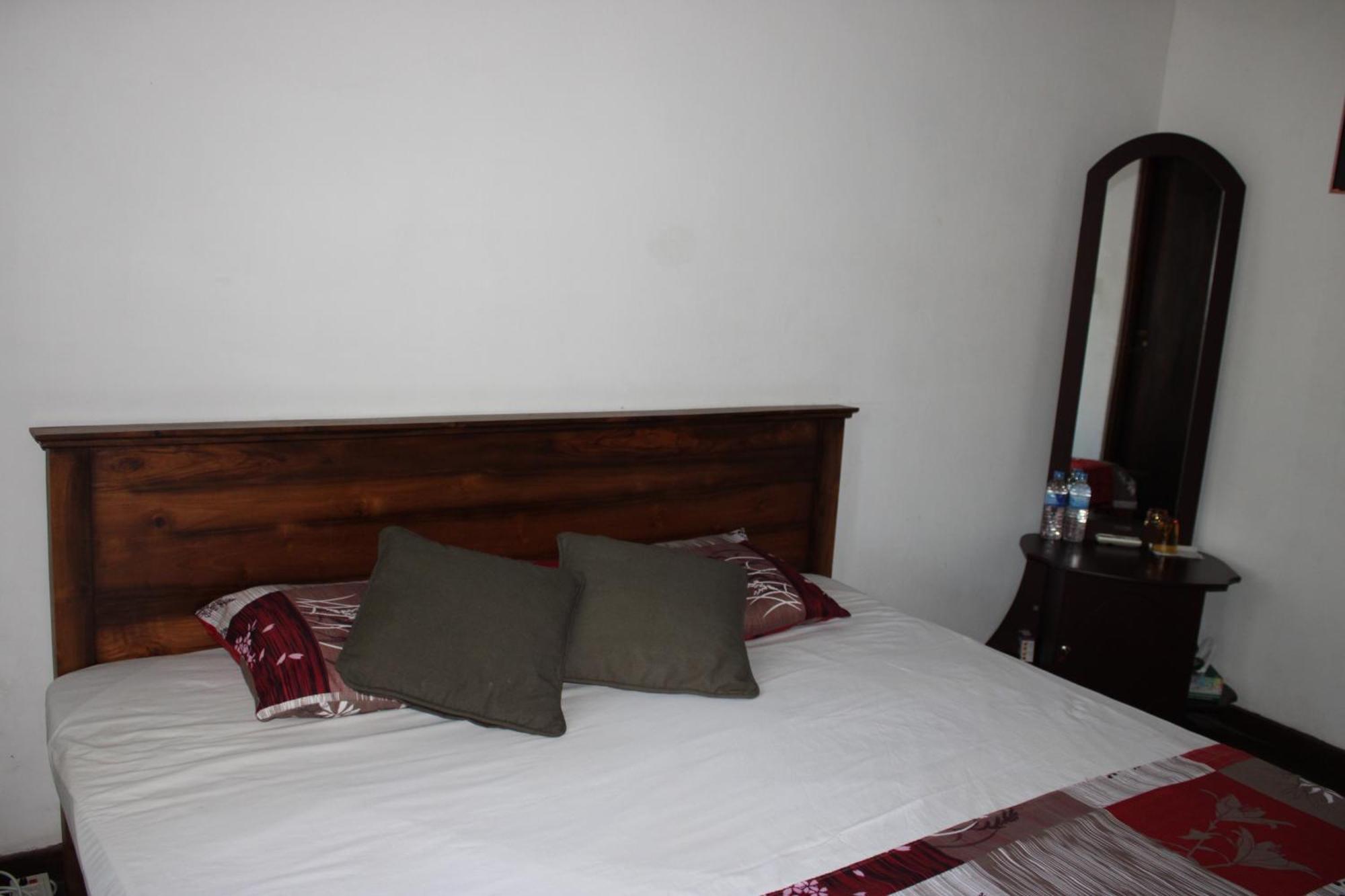 Olideb Gedara Hotell Negombo Exteriör bild