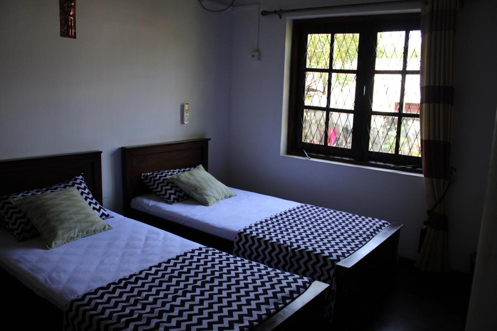 Olideb Gedara Hotell Negombo Exteriör bild